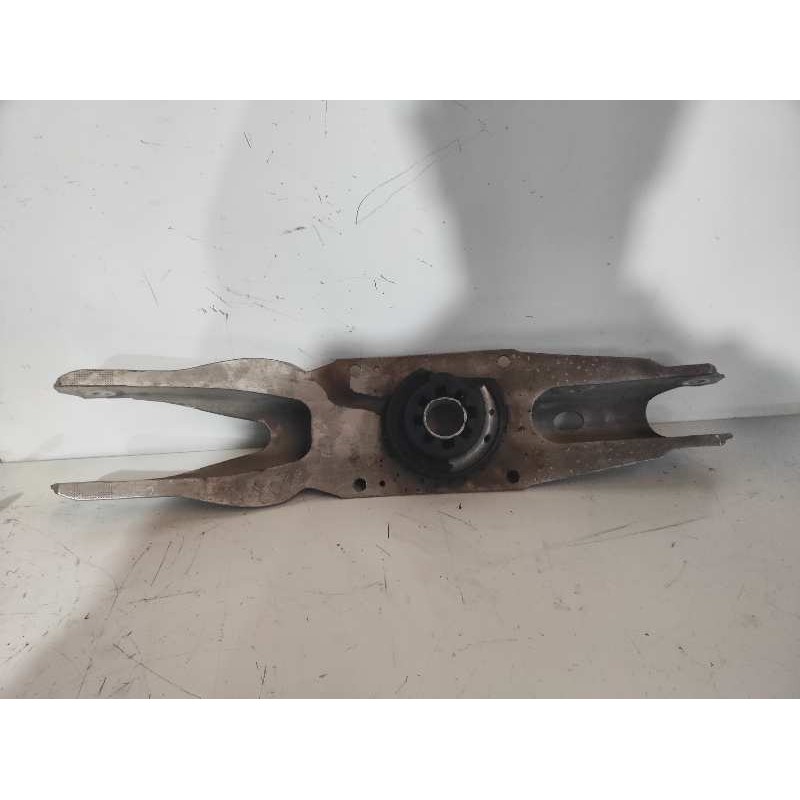 Recambio de brazo suspension inferior trasero izquierdo para mercedes clase cla (w117) referencia OEM IAM A2463520202 2463520202
