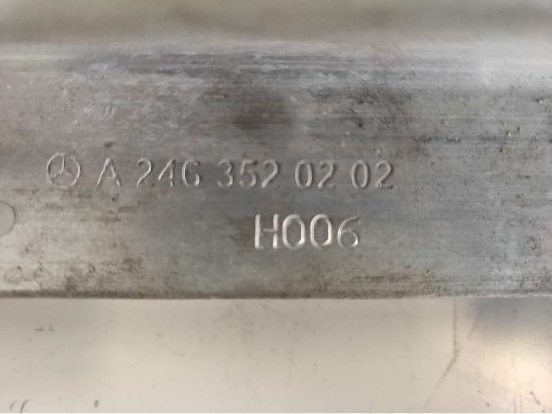 Recambio de brazo suspension inferior trasero izquierdo para mercedes clase cla (w117) referencia OEM IAM A2463520202 2463520202