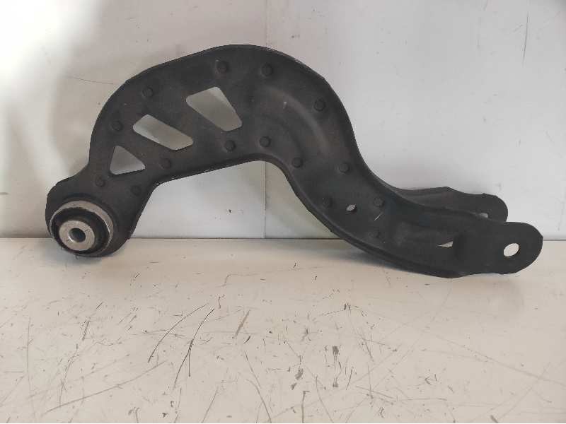 Recambio de tirante trasero derecho para mercedes clase cla (w117) referencia OEM IAM A2463501006  