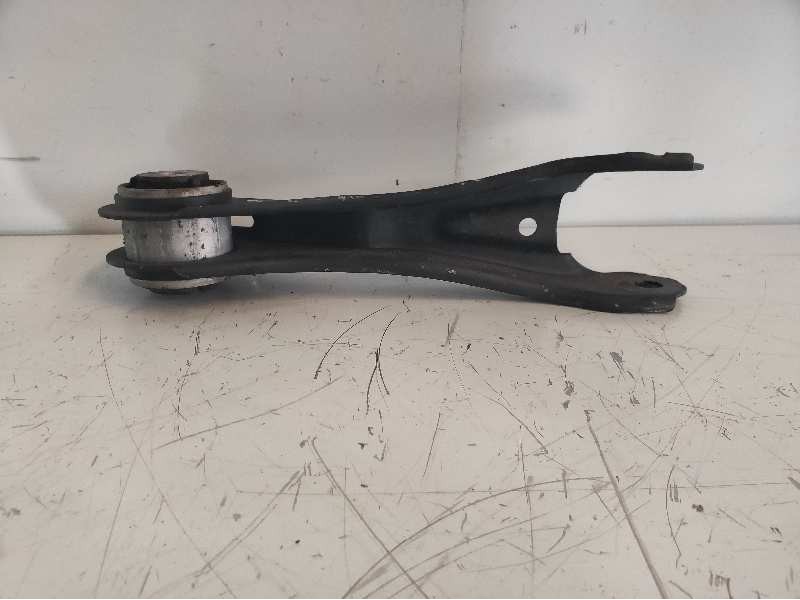 Recambio de tirante trasero derecho para mercedes clase cla (w117) referencia OEM IAM A2463500053  