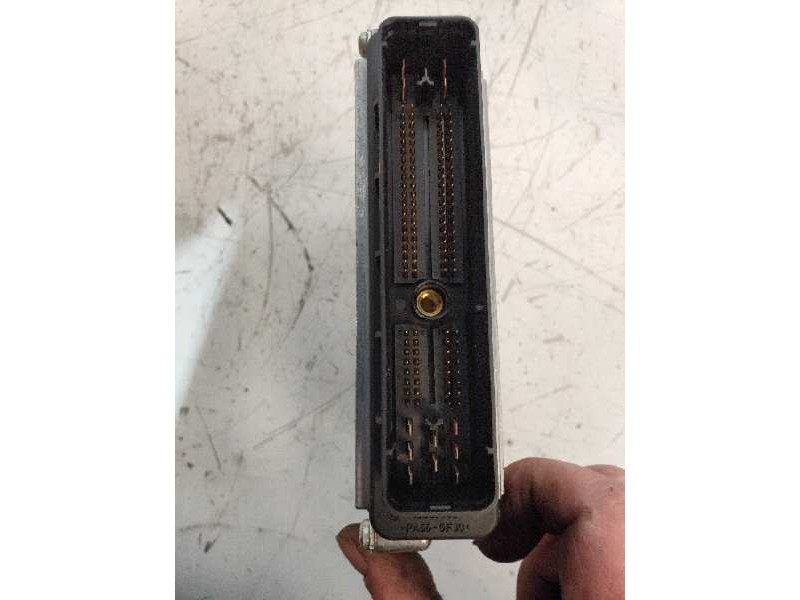 Recambio de centralita motor uce para ford focus berlina (cak) 1.8 tdci (5p) referencia OEM IAM R0411C004L 3M5112A650LB 12240250