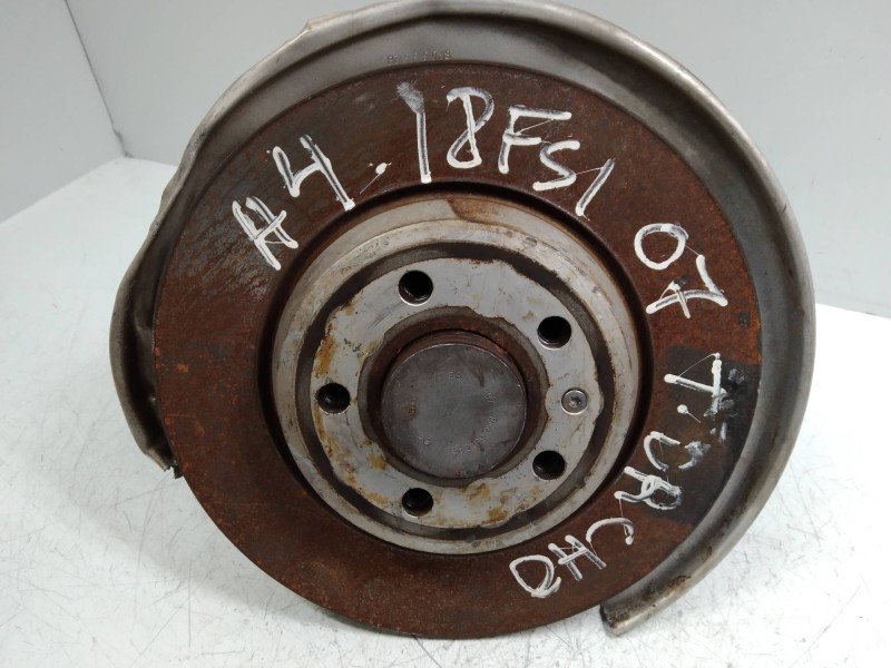 Recambio de mangueta trasera derecha para audi a4 ber. (b8) básico referencia OEM IAM   