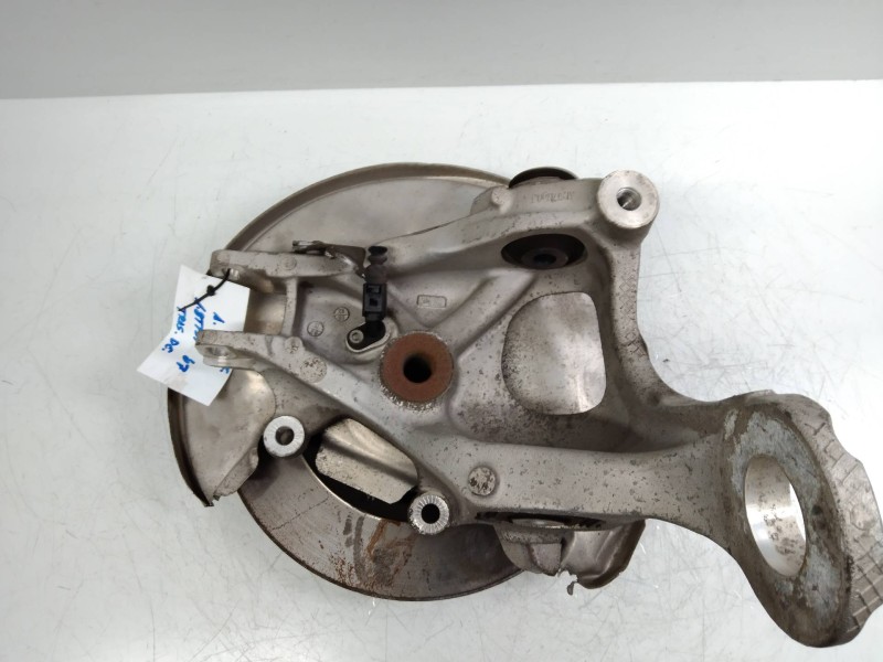 Recambio de mangueta trasera derecha para audi a4 ber. (b8) básico referencia OEM IAM   