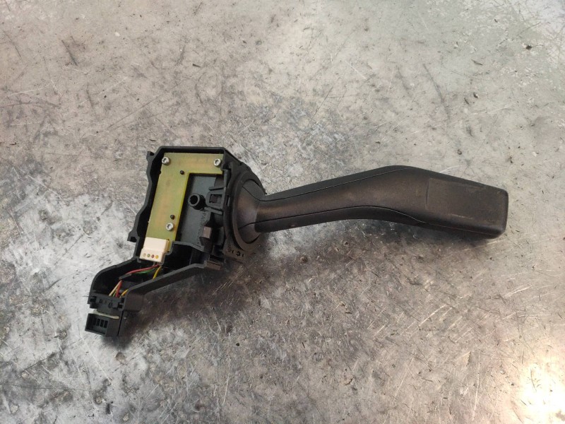 Recambio de mando luces para volkswagen golf v berlina (1k1) 1.9 tdi referencia OEM IAM 1K0953513 01103500 