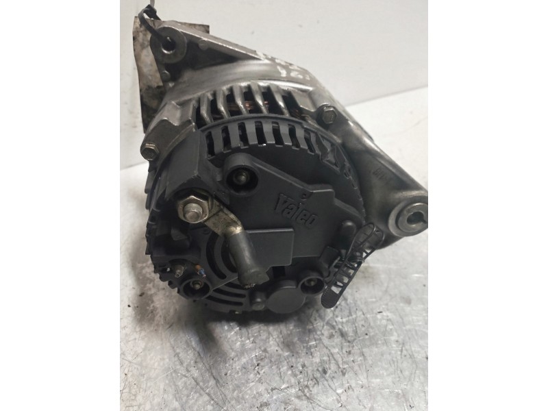 Recambio de alternador para volkswagen passat variant (3b5) comfortline referencia OEM IAM    Recambio de alternador para volkswagen passat variant (3b5) comfortline referencia OEM IAM