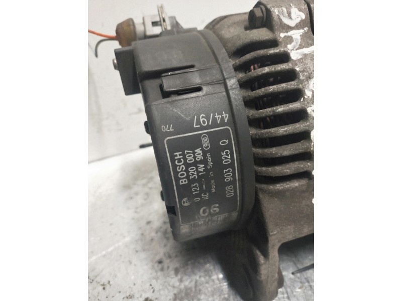 Recambio de alternador para volkswagen polo classic (6v2) trendline referencia OEM IAM 0123320007  
