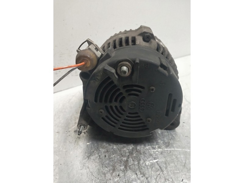 Recambio de alternador para volkswagen polo classic (6v2) trendline referencia OEM IAM 0123320007  