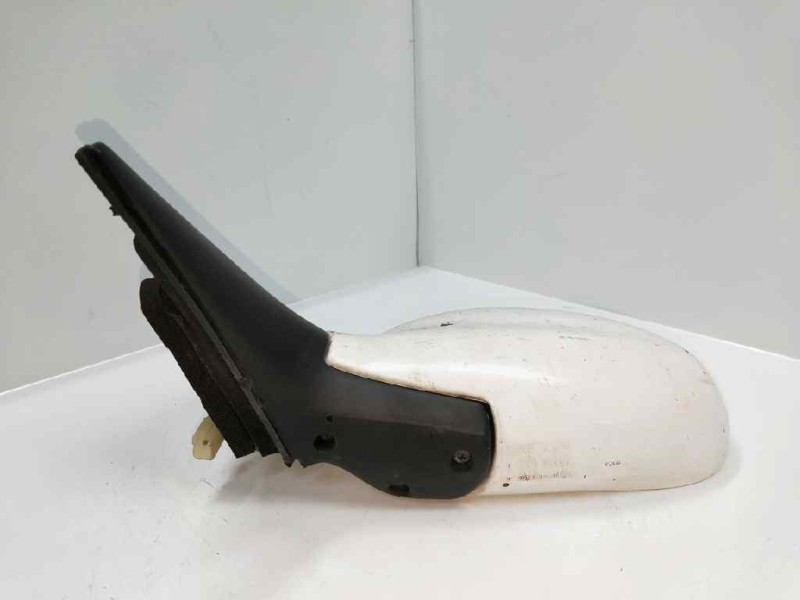 Recambio de retrovisor izquierdo para kia shuma referencia OEM IAM   ELECTRICO