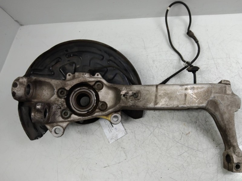 Recambio de mangueta delantera derecha para audi a6 berlina (4b2) 2.5 tdi referencia OEM IAM   