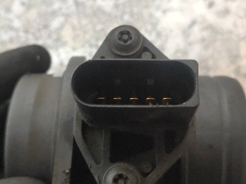 Recambio de caudalimetro para volkswagen golf v berlina (1k1) 1.9 tdi referencia OEM IAM 0281002531 038906461B BOSCH