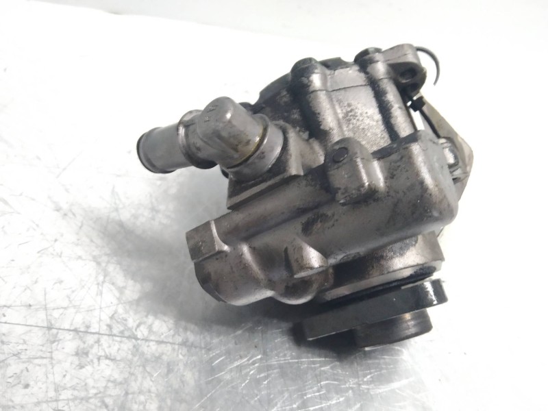 Recambio de bomba direccion para volkswagen passat berlina (3b2) comfortline referencia OEM IAM   