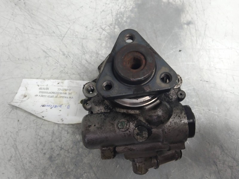 Recambio de bomba direccion para volkswagen passat berlina (3b2) comfortline referencia OEM IAM   