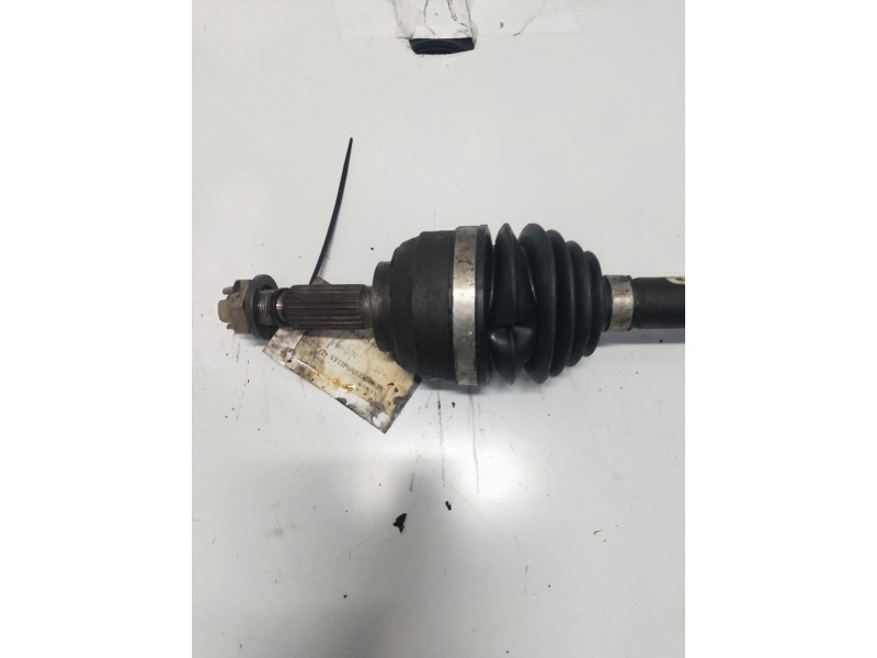 Recambio de transmision delantera izquierda para renault modus 1.4 16v referencia OEM IAM 8200408417  