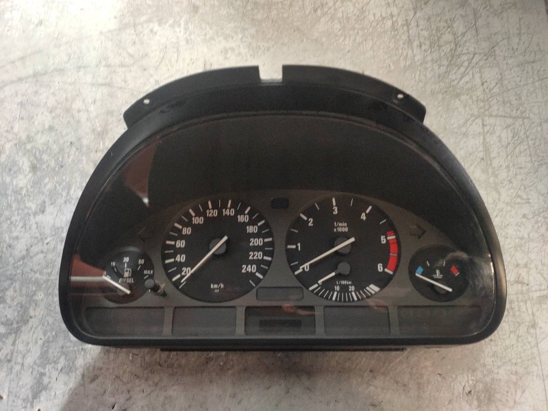 Recambio de cuadro instrumentos para bmw serie 5 berlina (e39) 525tds referencia OEM IAM 62118372361 110008735027 