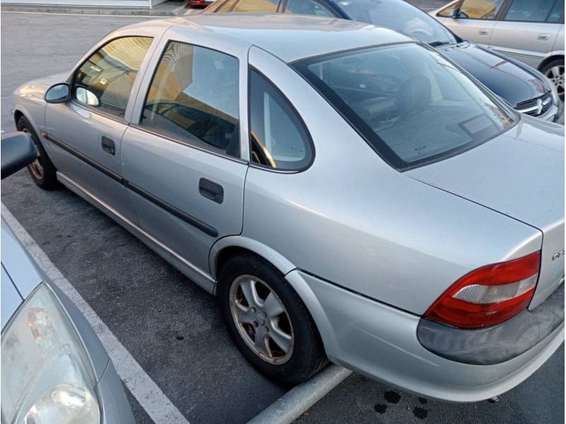 opel vectra b berlina del año 1998 opel vectra b berlina del año 1998