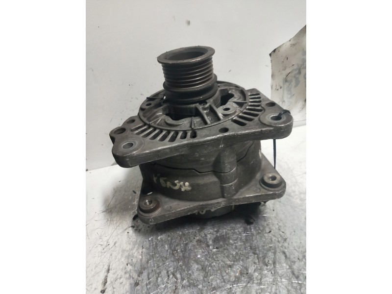 Recambio de alternador para volkswagen polo classic (6v2) trendline referencia OEM IAM 0123310001  