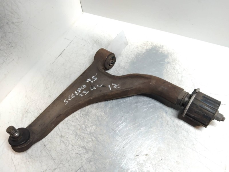 Recambio de brazo suspension inferior delantero izquierdo para ford scorpio berl./turnier 2.3 16v dohc cat referencia OEM IAM   