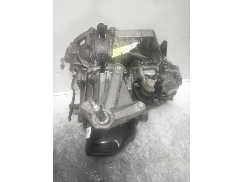 Recambio de caja cambios para renault megane ii berlina 3p 1.5 dci diesel referencia OEM IAM JR5102 A017878 