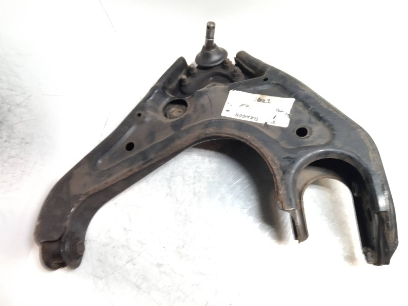Recambio de brazo suspension inferior delantero derecho para ford ranger (eq) extrakabine 4x4 referencia OEM IAM    Recambio de brazo suspension inferior delantero derecho para ford ranger (eq) extrakabine 4x4 referencia OEM IAM