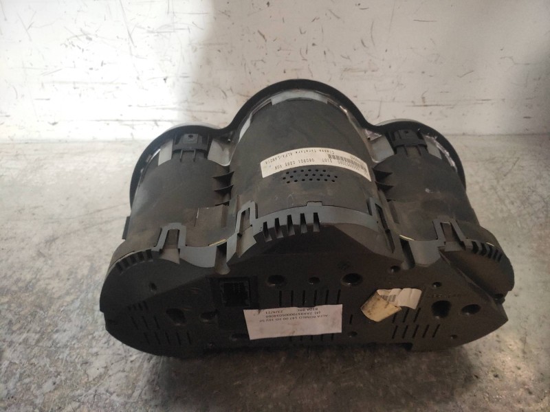 Recambio de cuadro instrumentos para alfa romeo 147 (190) 2.0 selespeed distinctive referencia OEM IAM 110008953020 735292040 
