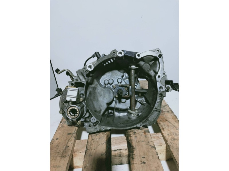 Recambio de caja cambios para citroen xantia berlina 1.8i sx / 1.8 sx referencia OEM IAM 20CL47 5826362A 