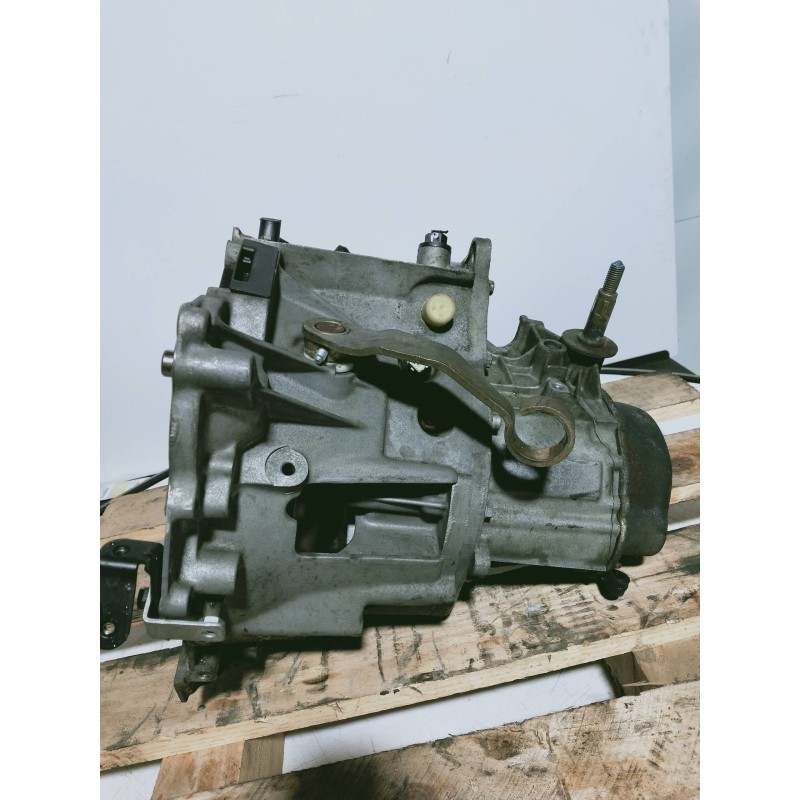 Recambio de caja cambios para citroen xantia berlina 1.8i sx / 1.8 sx referencia OEM IAM 20CL47 5826362A 