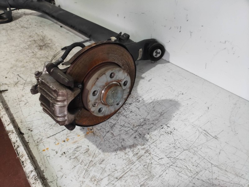 Recambio de puente trasero para volkswagen polo (6c1) 1.4 tdi referencia OEM IAM   DISCO / ABS