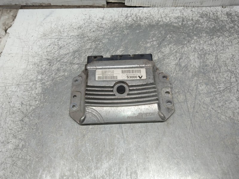 Recambio de centralita motor uce para renault modus luxe privilege referencia OEM IAM 8200376474 8200474008 215853640A S3000