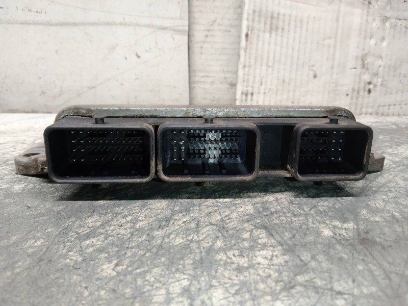 Recambio de centralita motor uce para renault modus luxe privilege referencia OEM IAM 8200376474 8200474008 215853640A S3000