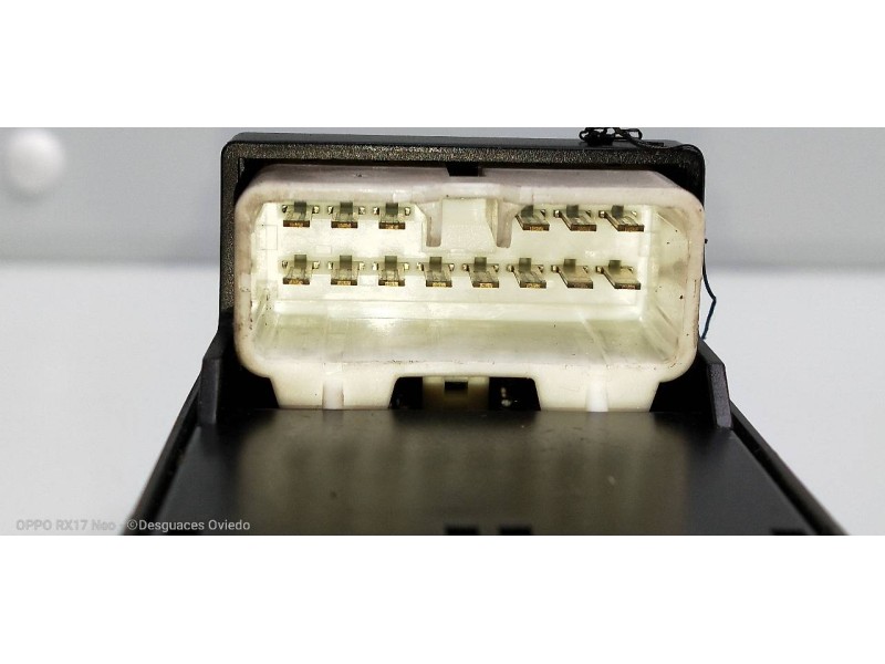 Recambio de mando elevalunas delantero izquierdo para hyundai accent (lc) crdi gl referencia OEM IAM   