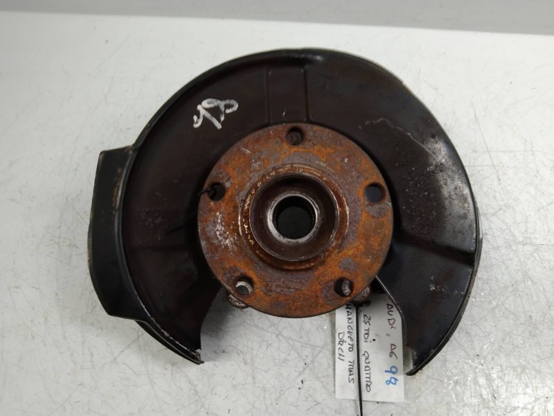 Recambio de mangueta trasera derecha para audi a6 berlina (4b2) 2.5 tdi quattro referencia OEM IAM    Recambio de mangueta trasera derecha para audi a6 berlina (4b2) 2.5 tdi quattro referencia OEM IAM