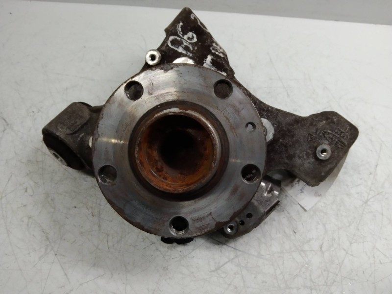 Recambio de mangueta trasera derecha para audi a6 berlina (4f2) 2.0 tdi referencia OEM IAM   