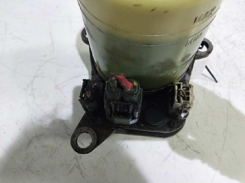 Recambio de bomba direccion para ford focus berlina (cap) referencia OEM IAM 4M513K514BF  