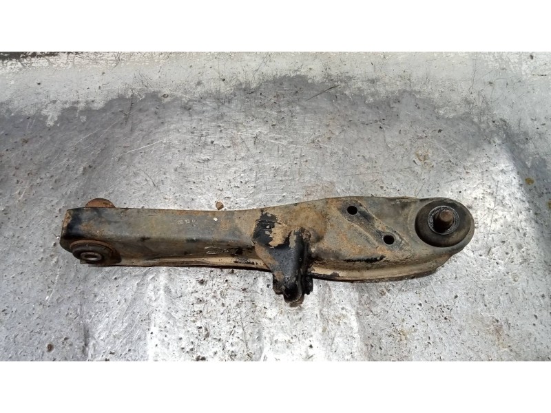 Recambio de brazo suspension inferior delantero derecho para mitsubishi montero pinin (h60/h70) 2000 gdi (3-ptas.) referencia OE