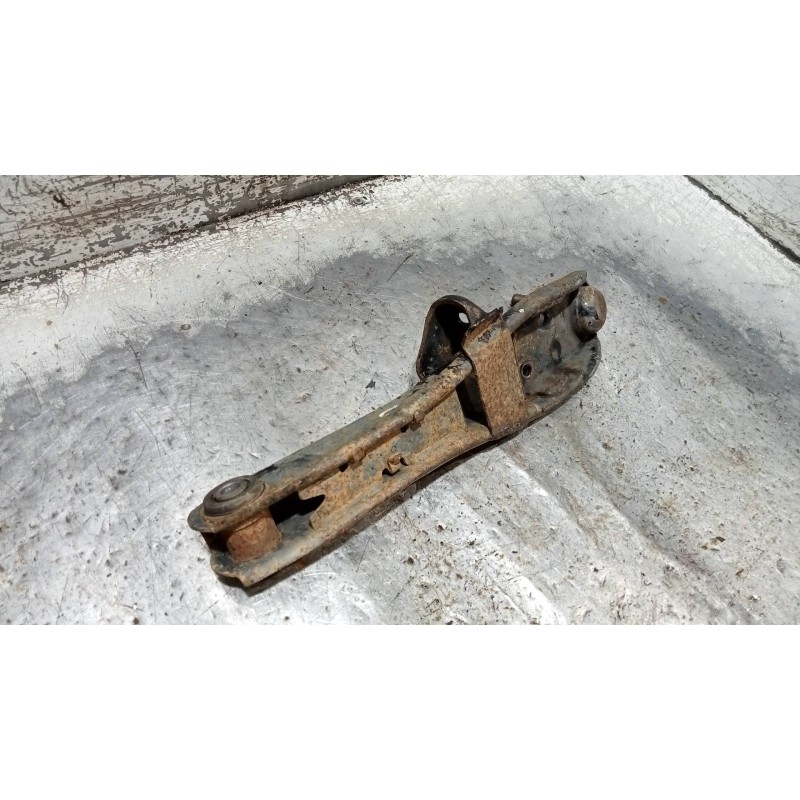 Recambio de brazo suspension inferior delantero derecho para mitsubishi montero pinin (h60/h70) 2000 gdi (3-ptas.) referencia OE