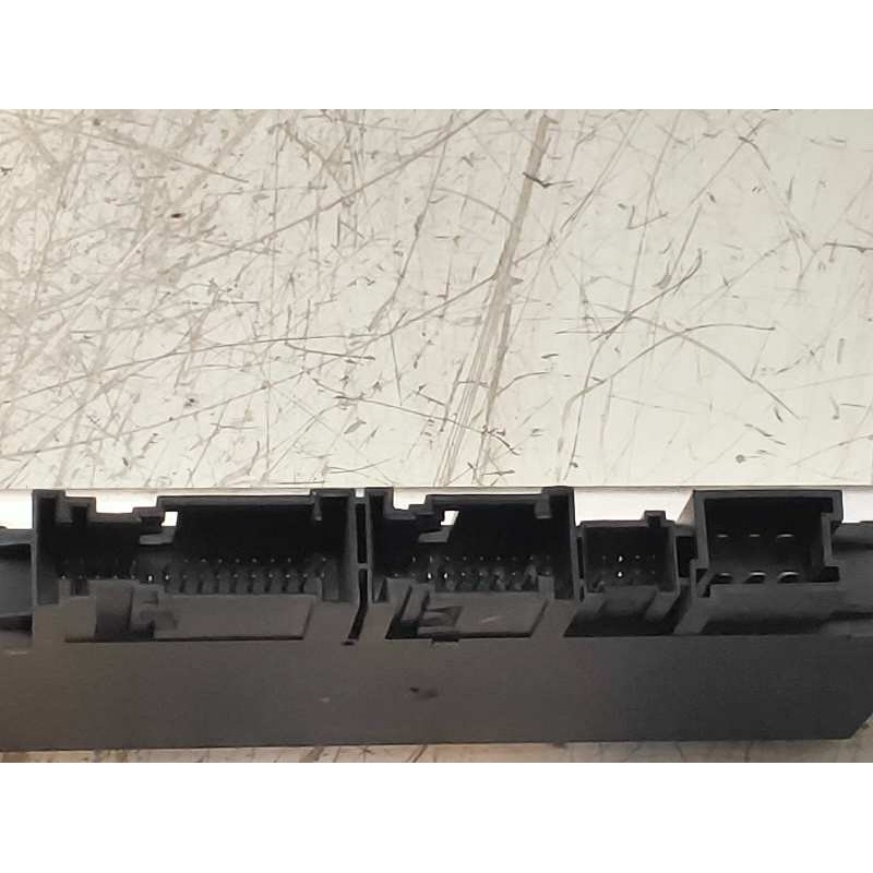 Recambio de modulo electronico para mercedes clase s (w220) berlina 4.3 v8 24v cat referencia OEM IAM A0215452732 05045100 