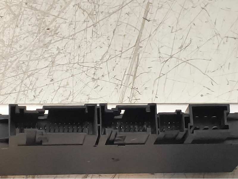 Recambio de modulo electronico para mercedes clase s (w220) berlina 4.3 v8 24v cat referencia OEM IAM A0215452732 05045100 