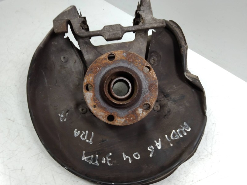 Recambio de mangueta trasera izquierda para audi a6 berlina (4f2) 3.0 v6 24v tdi referencia OEM IAM   