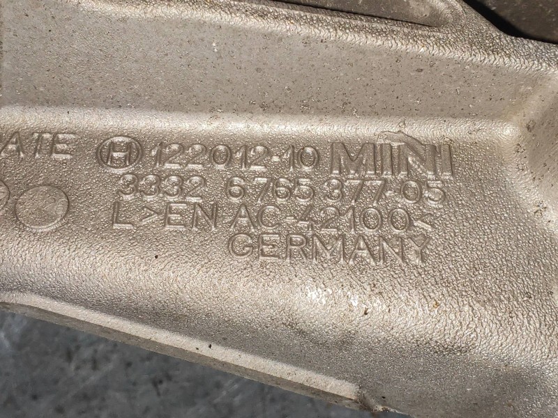 Recambio de mangueta trasera izquierda para mini mini (r56) one referencia OEM IAM 3332676537705  