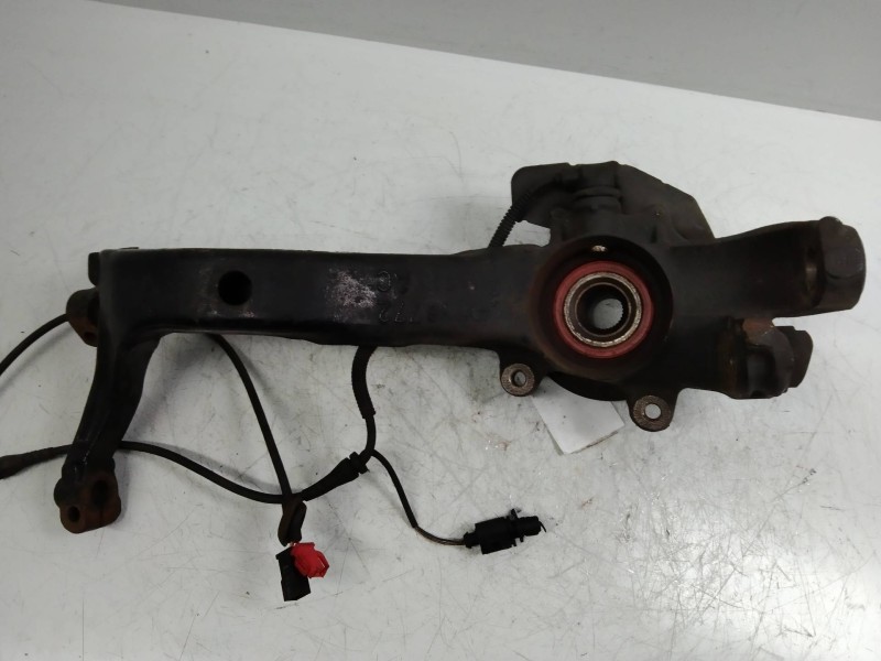 Recambio de mangueta delantera izquierda para audi a6 berlina (4b2) 1.8 20v turbo referencia OEM IAM   