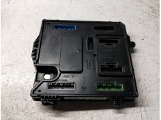 Recambio de caja reles / fusibles para renault megane iii coupe renault sport referencia OEM IAM S180098201 284B13640R 