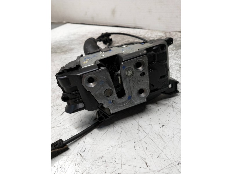 Recambio de motor cierre centralizado delantero izquierdo para renault megane iii coupe renault sport referencia OEM IAM   