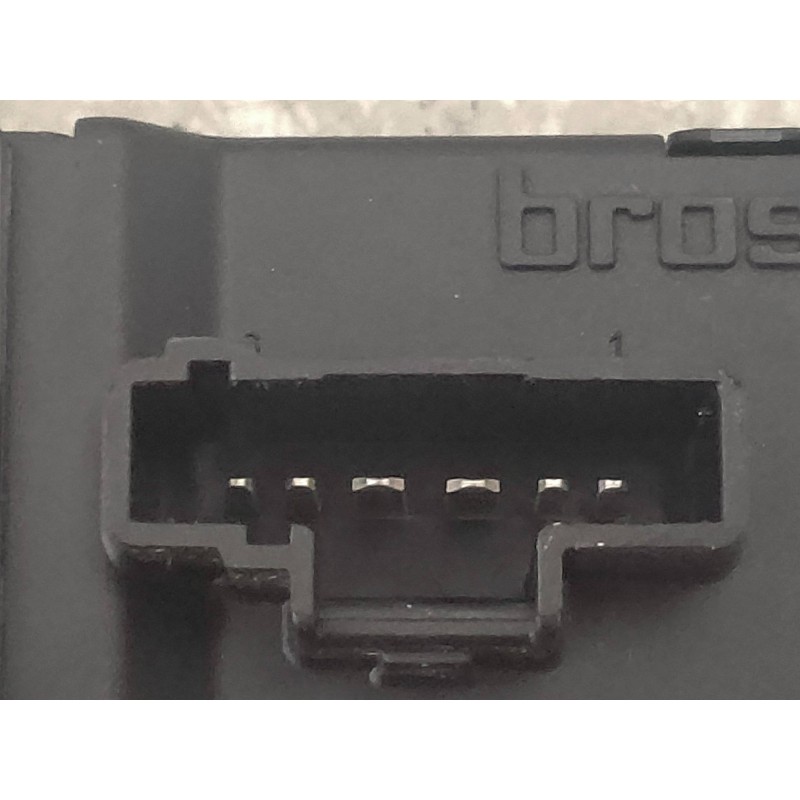 Recambio de elevalunas delantero derecho para renault megane iii coupe renault sport referencia OEM IAM 807303972R 915243200 