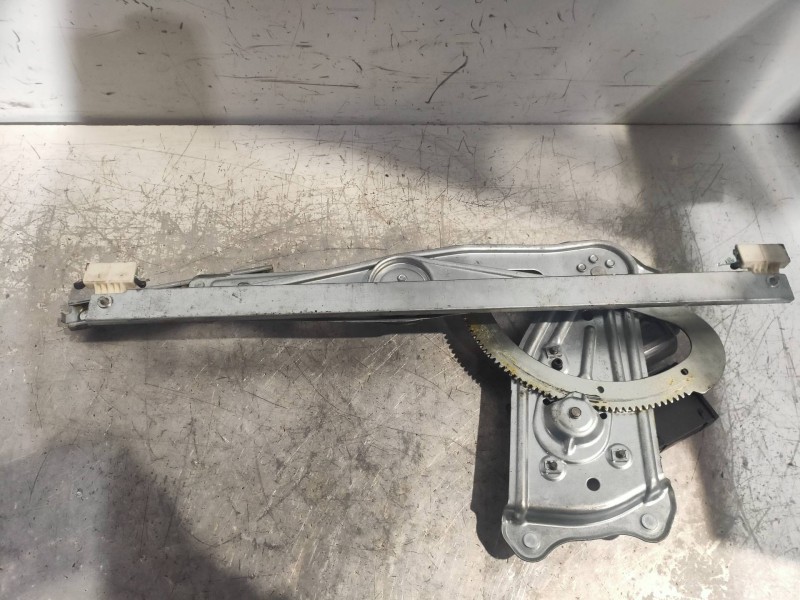 Recambio de elevalunas delantero derecho para renault megane iii coupe renault sport referencia OEM IAM 807303972R 915243200 