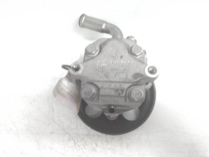 Recambio de bomba direccion para ford fiesta (cbk) fun referencia OEM IAM 286C3A696  