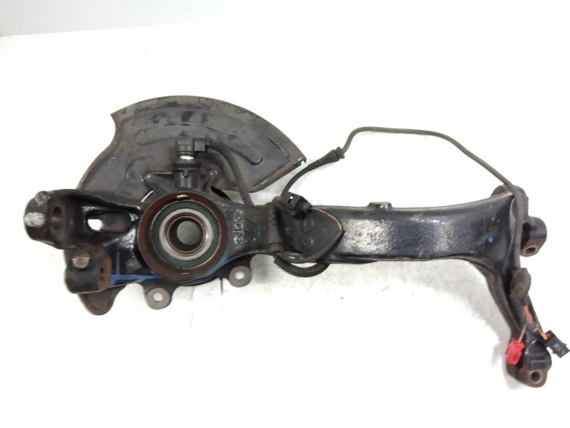 Recambio de mangueta delantera derecha para audi a6 berlina (4b2) 2.8 v6 30v referencia OEM IAM   