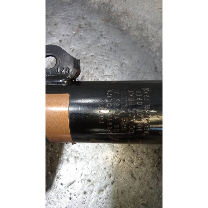 Recambio de amortiguador delantero derecho para toyota yaris (ksp9/scp9/nlp9) luna referencia OEM IAM 485100D170  