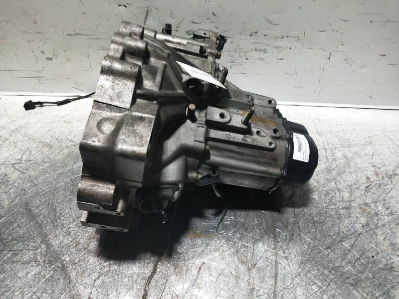 Recambio de caja cambios para mazda 626 berlina (ge) 2.5 v6 24v cat referencia OEM IAM 93G11  