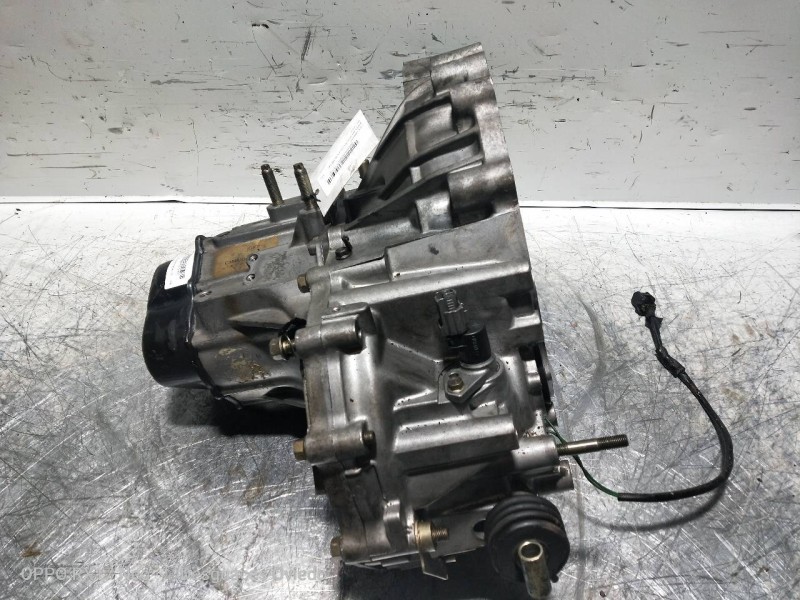 Recambio de caja cambios para mazda 626 berlina (ge) 2.5 v6 24v cat referencia OEM IAM 93G11  