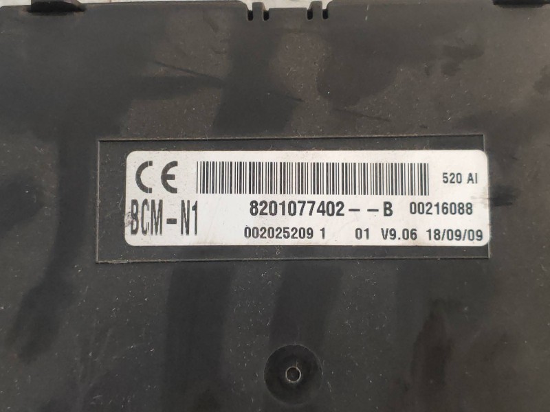 Recambio de modulo electronico para renault kangoo authentique referencia OEM IAM 8201077402B 002025209 BCMN1